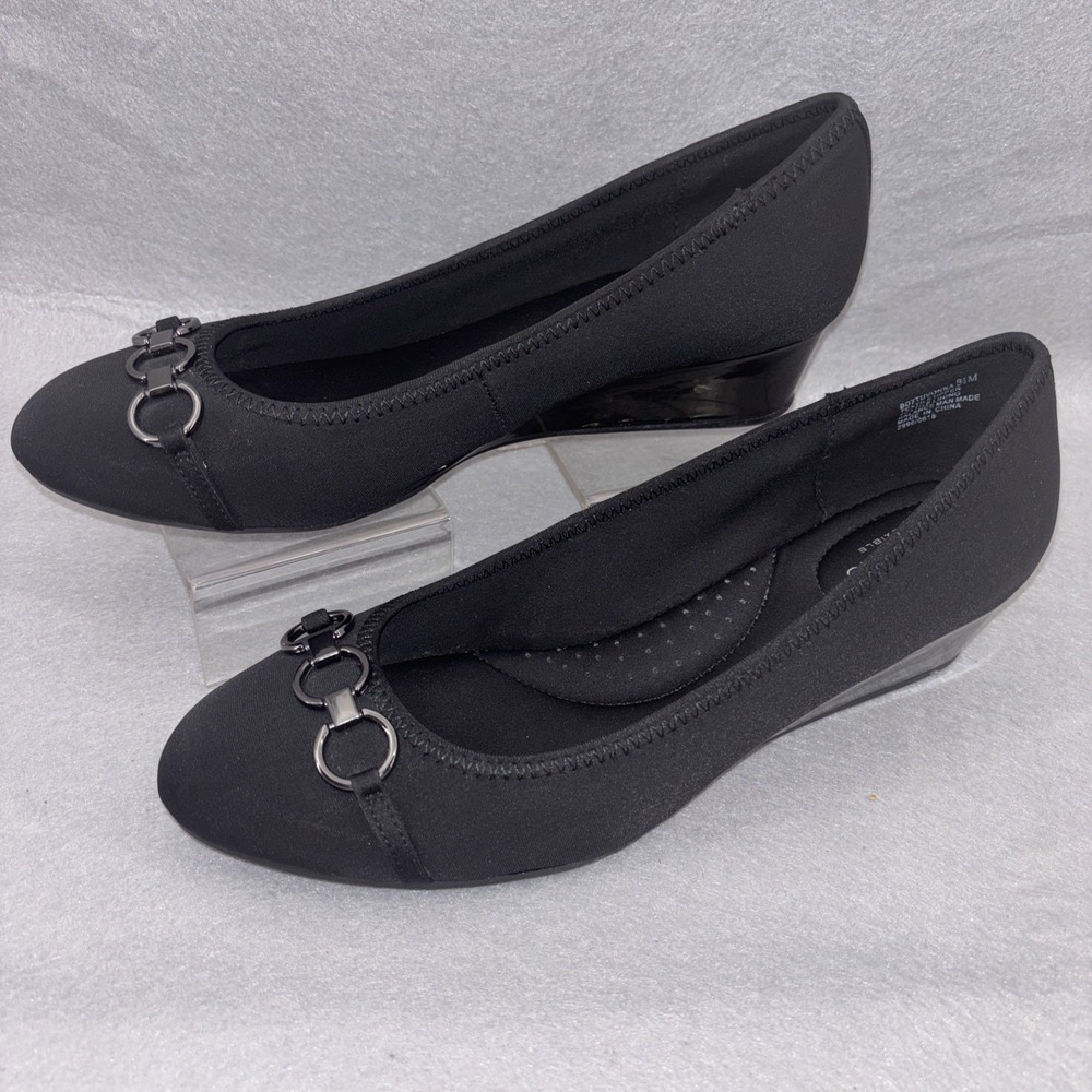 Bandolino Tuvonna Slip-On Wedge Pumps Black Patent Leather B-Flexible 8.5M EUC